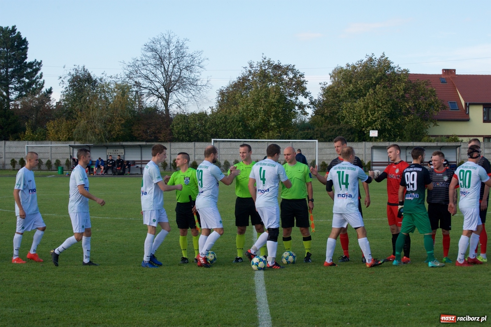Zdjęcie w galerii na portalu naszraciborz.pl: Klasa okręgowa. Bez bramek w starciu beniaminków [FOTO] wiadomości z regionu