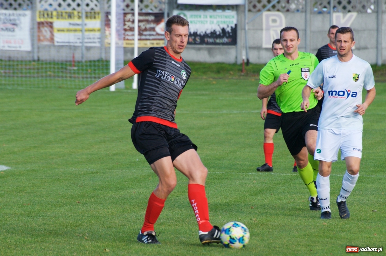 Zdjęcie w galerii na portalu naszraciborz.pl: Klasa okręgowa. Bez bramek w starciu beniaminków [FOTO] wiadomości z regionu