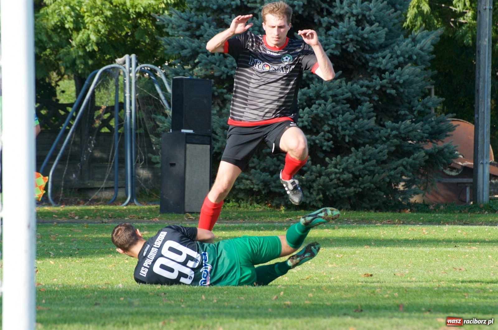 Zdjęcie w galerii na portalu naszraciborz.pl: Klasa okręgowa. Bez bramek w starciu beniaminków [FOTO] wiadomości z regionu