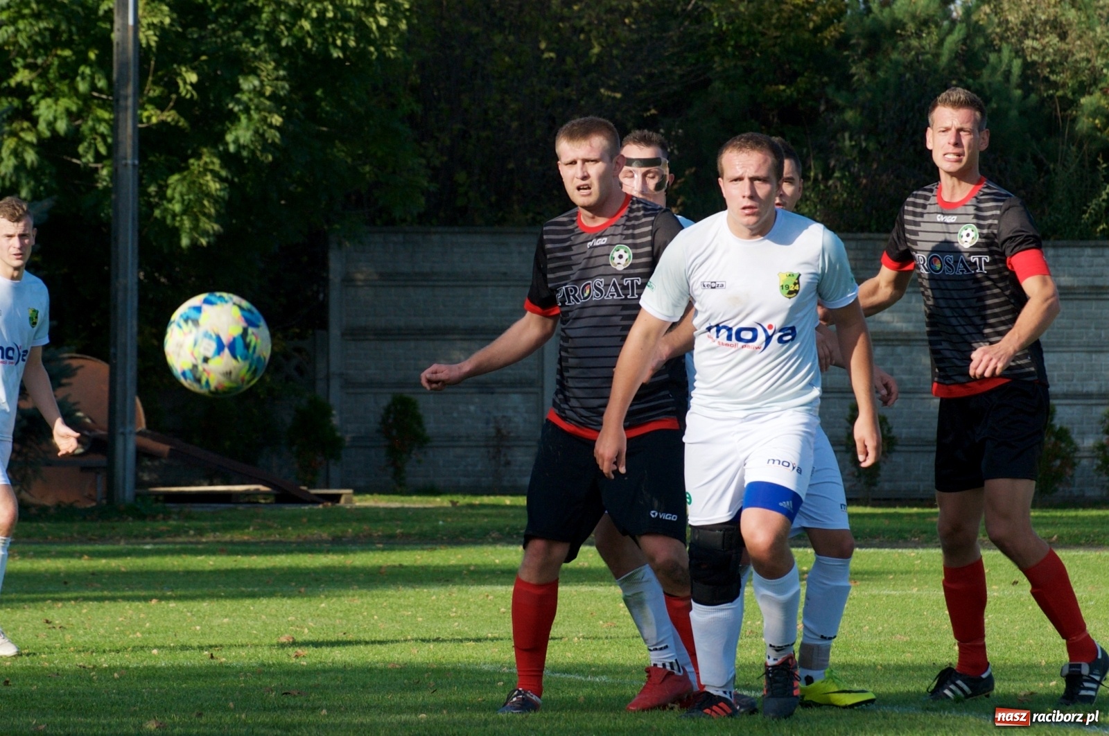 Zdjęcie w galerii na portalu naszraciborz.pl: Klasa okręgowa. Bez bramek w starciu beniaminków [FOTO] wiadomości z regionu