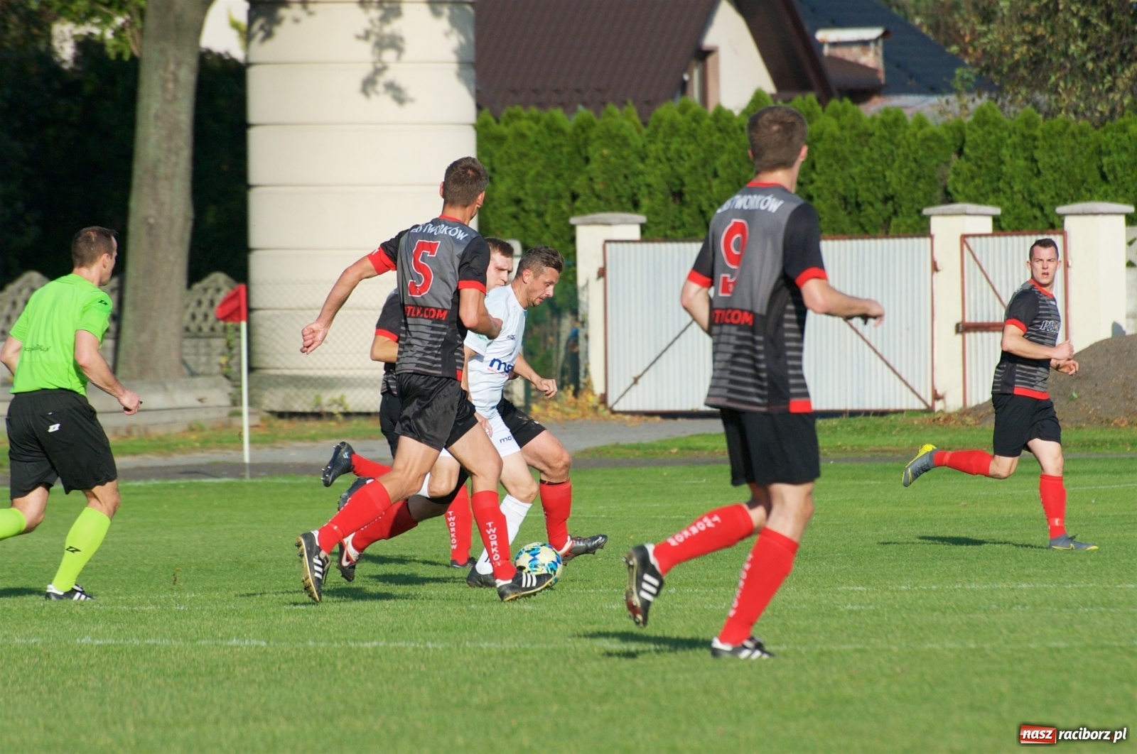 Zdjęcie w galerii na portalu naszraciborz.pl: Klasa okręgowa. Bez bramek w starciu beniaminków [FOTO] wiadomości z regionu