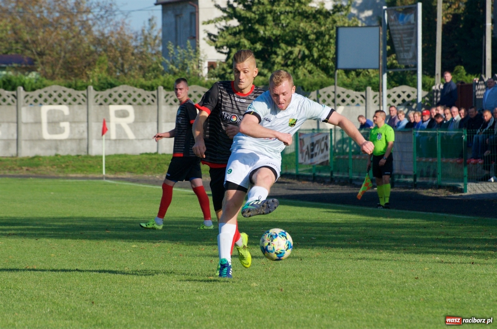 Zdjęcie w galerii na portalu naszraciborz.pl: Klasa okręgowa. Bez bramek w starciu beniaminków [FOTO] wiadomości z regionu