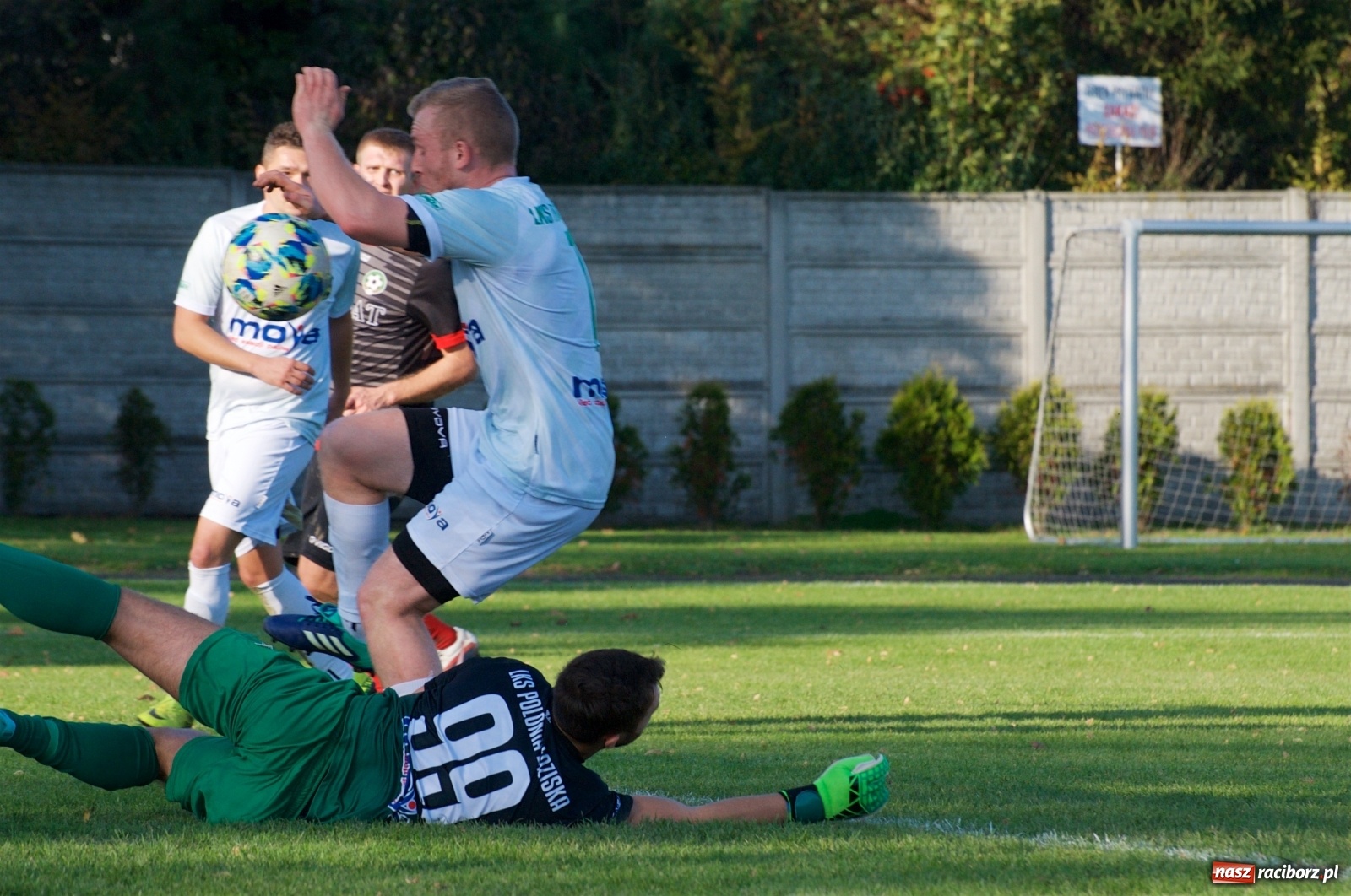 Zdjęcie w galerii na portalu naszraciborz.pl: Klasa okręgowa. Bez bramek w starciu beniaminków [FOTO] wiadomości z regionu