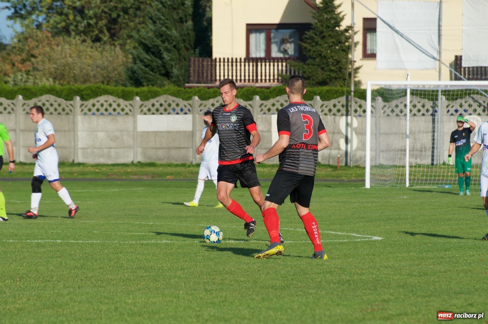 Zdjęcie w galerii na portalu naszraciborz.pl: Klasa okręgowa. Bez bramek w starciu beniaminków [FOTO] wiadomości z regionu