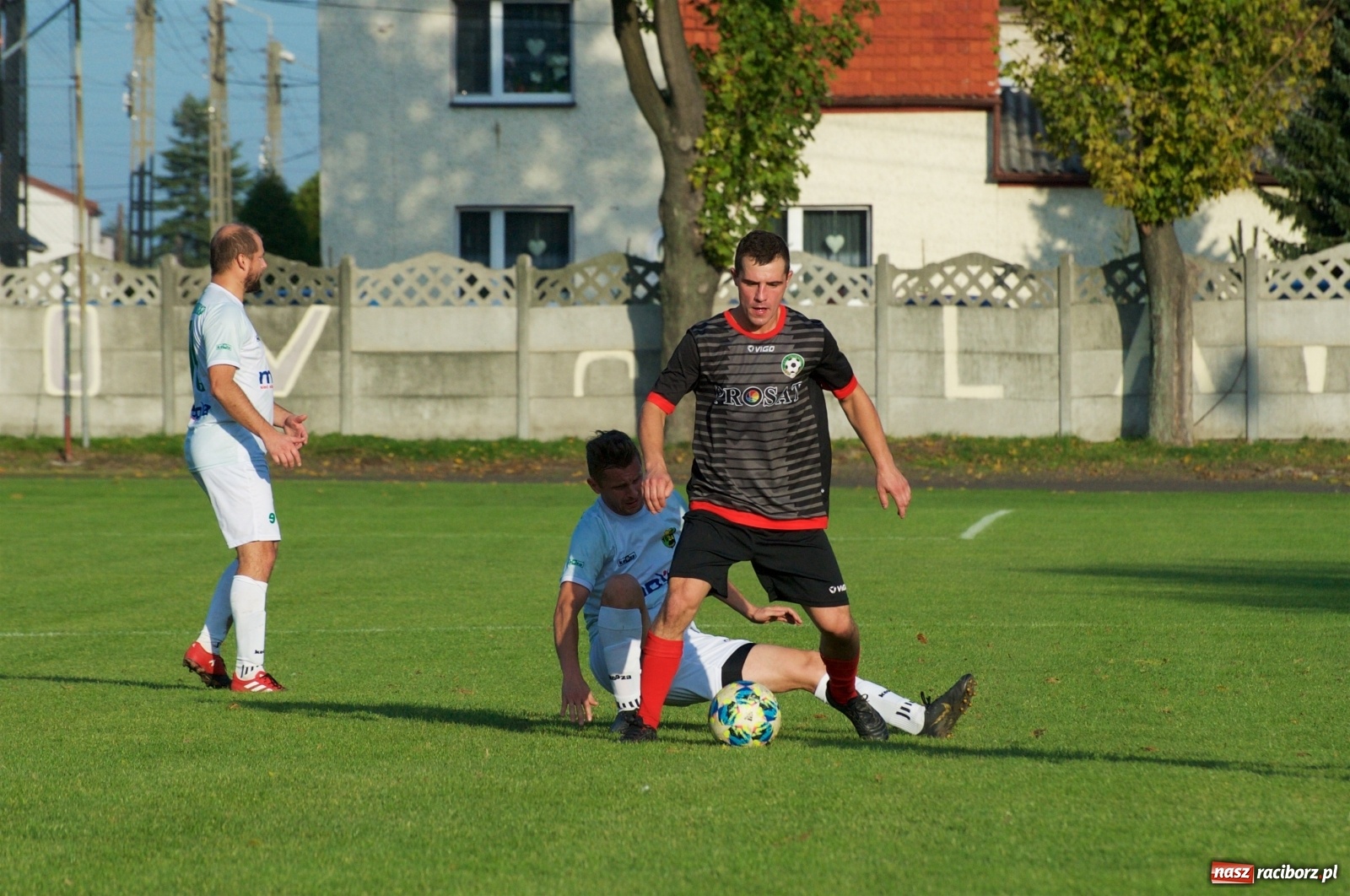 Zdjęcie w galerii na portalu naszraciborz.pl: Klasa okręgowa. Bez bramek w starciu beniaminków [FOTO] wiadomości z regionu