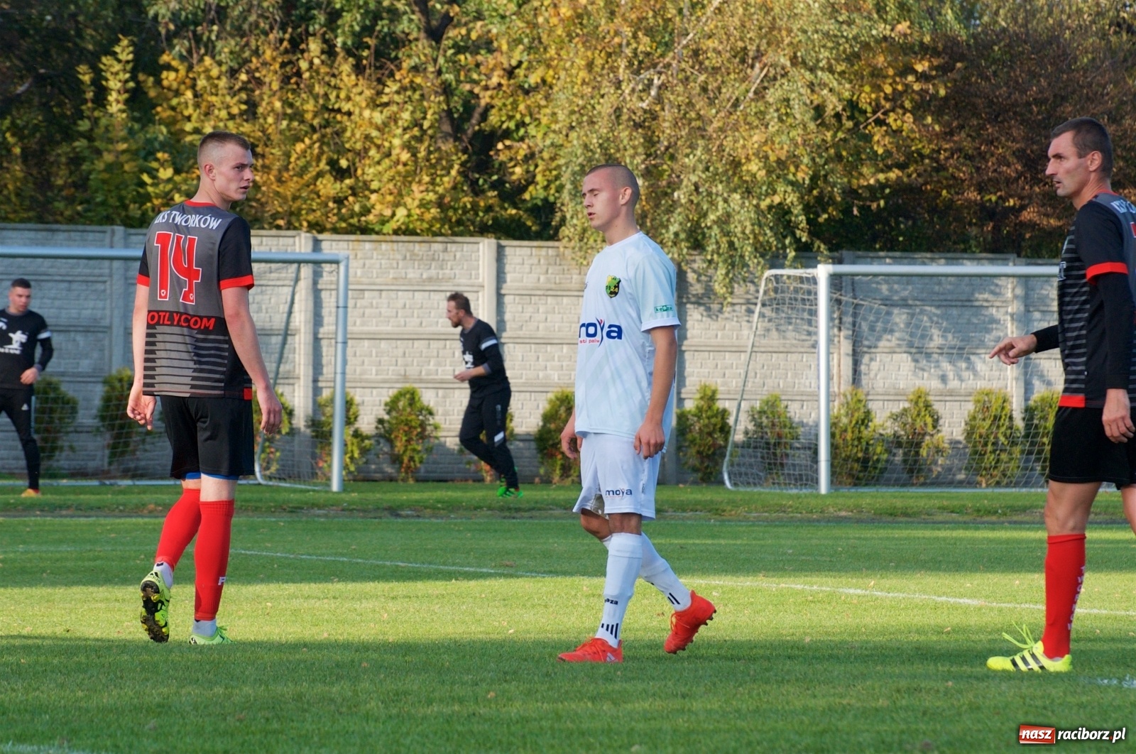 Zdjęcie w galerii na portalu naszraciborz.pl: Klasa okręgowa. Bez bramek w starciu beniaminków [FOTO] wiadomości z regionu