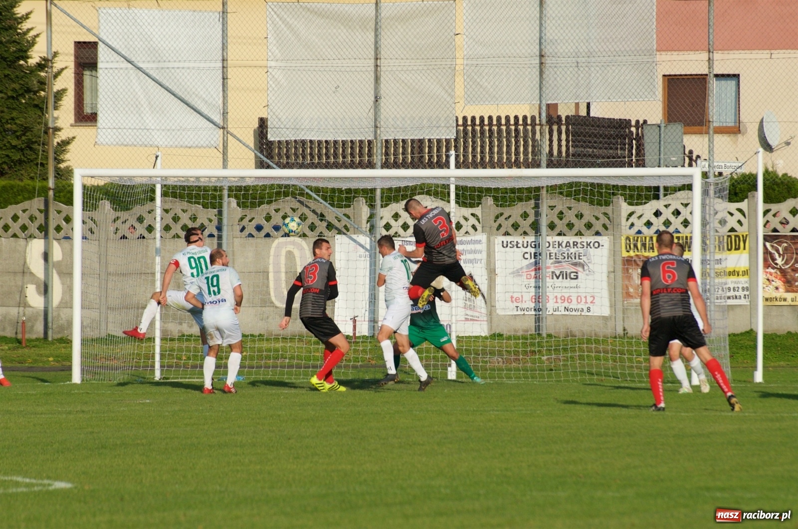 Zdjęcie w galerii na portalu naszraciborz.pl: Klasa okręgowa. Bez bramek w starciu beniaminków [FOTO] wiadomości z regionu