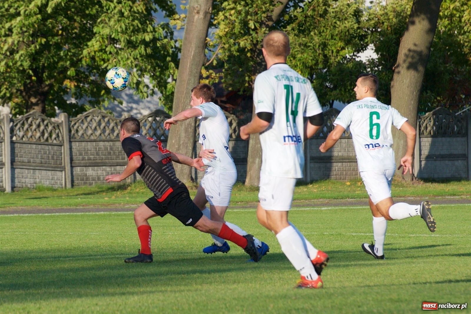 Zdjęcie w galerii na portalu naszraciborz.pl: Klasa okręgowa. Bez bramek w starciu beniaminków [FOTO] wiadomości z regionu