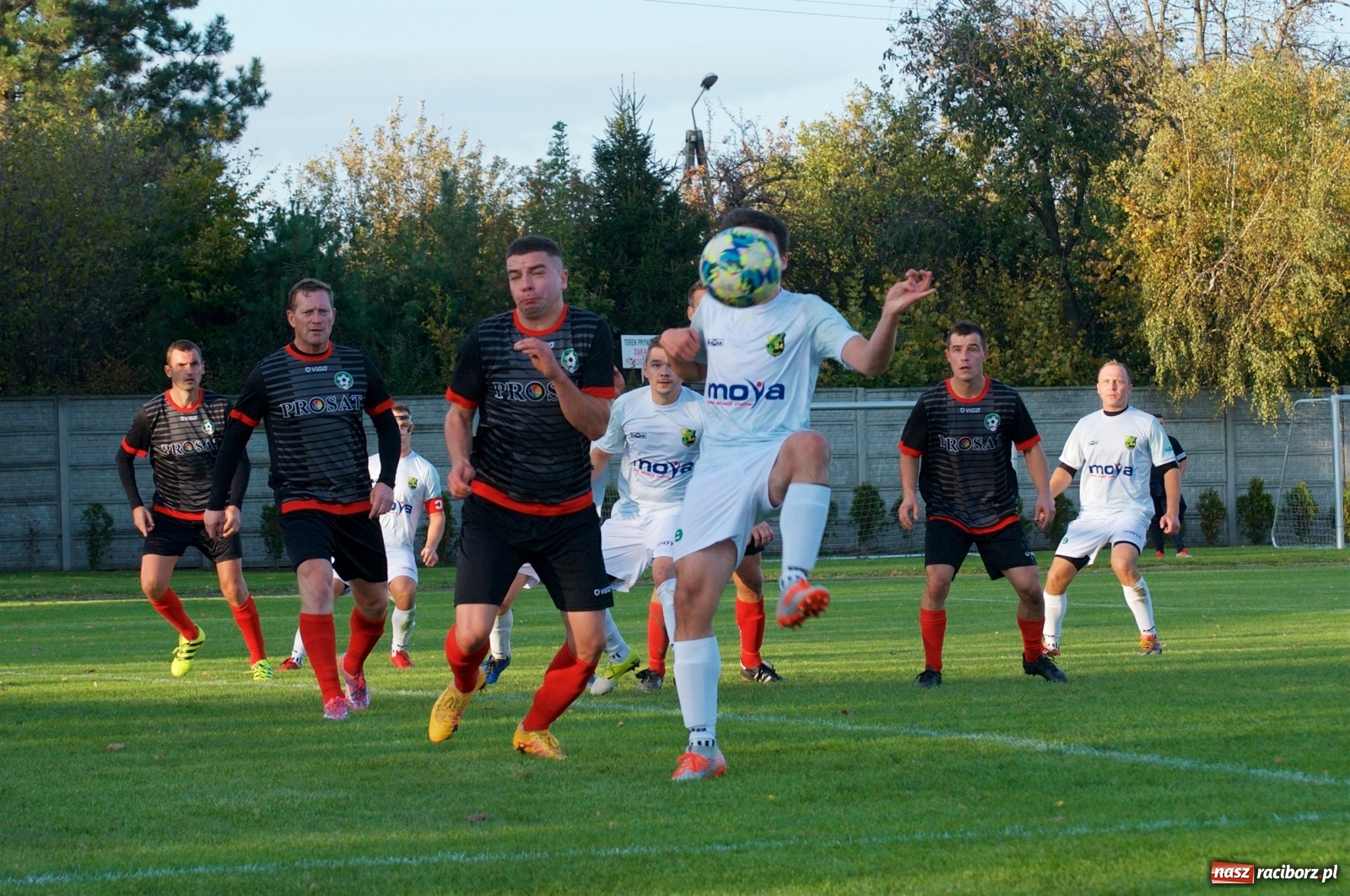 Zdjęcie w galerii na portalu naszraciborz.pl: Klasa okręgowa. Bez bramek w starciu beniaminków [FOTO] wiadomości z regionu
