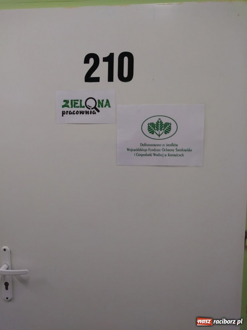 Zdjęcie w galerii na portalu naszraciborz.pl: W kuźniańskiej podstawówce powstała Zielona Pracownia wiadomości z regionu