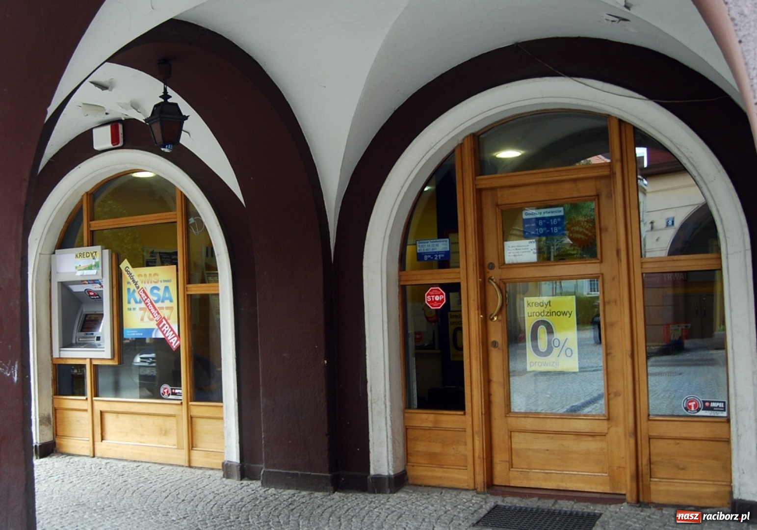 Zdjęcie w galerii na portalu naszraciborz.pl: Nie ma przestępstw doskonałych! Wpadł sprawca napadu na Invest-Bank w Raciborzu w 2011 r. wiadomości z regionu