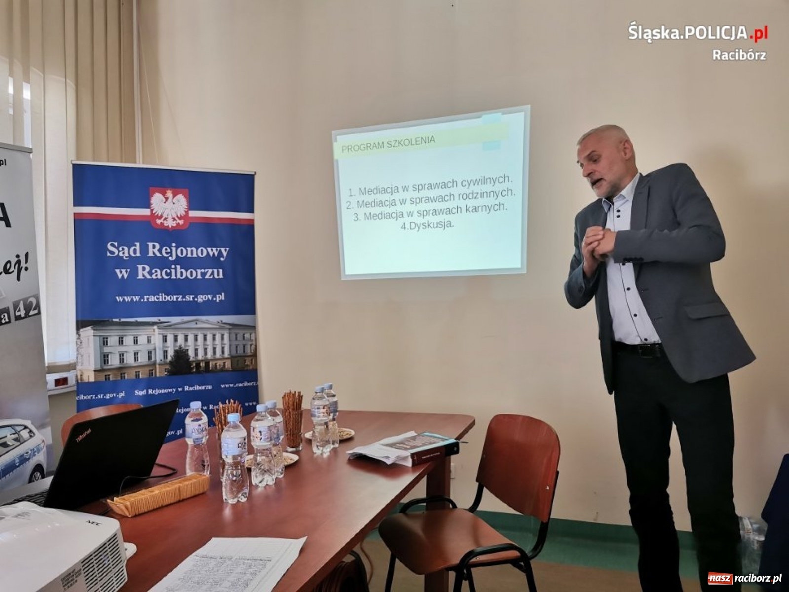 Zdjęcie w galerii na portalu naszraciborz.pl: Szkolenie w ramach międzynarodowego Dnia i Tygodnia Mediacji wiadomości z regionu