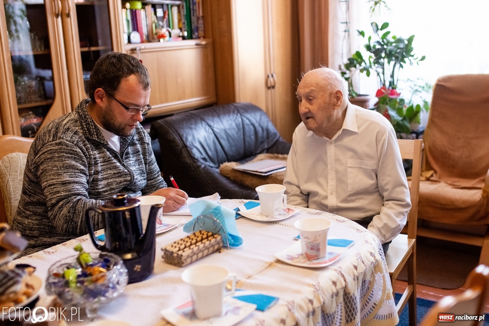 Zdjęcie w galerii na portalu naszraciborz.pl: Stulatek Paweł Kołek z Raciborza odebrał gratulacje od prezydenta wiadomości z regionu