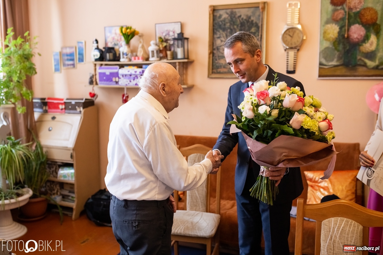Zdjęcie w galerii na portalu naszraciborz.pl: Stulatek Paweł Kołek z Raciborza odebrał gratulacje od prezydenta wiadomości z regionu