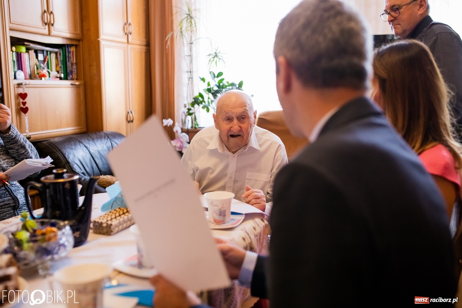 Zdjęcie w galerii na portalu naszraciborz.pl: Stulatek Paweł Kołek z Raciborza odebrał gratulacje od prezydenta wiadomości z regionu