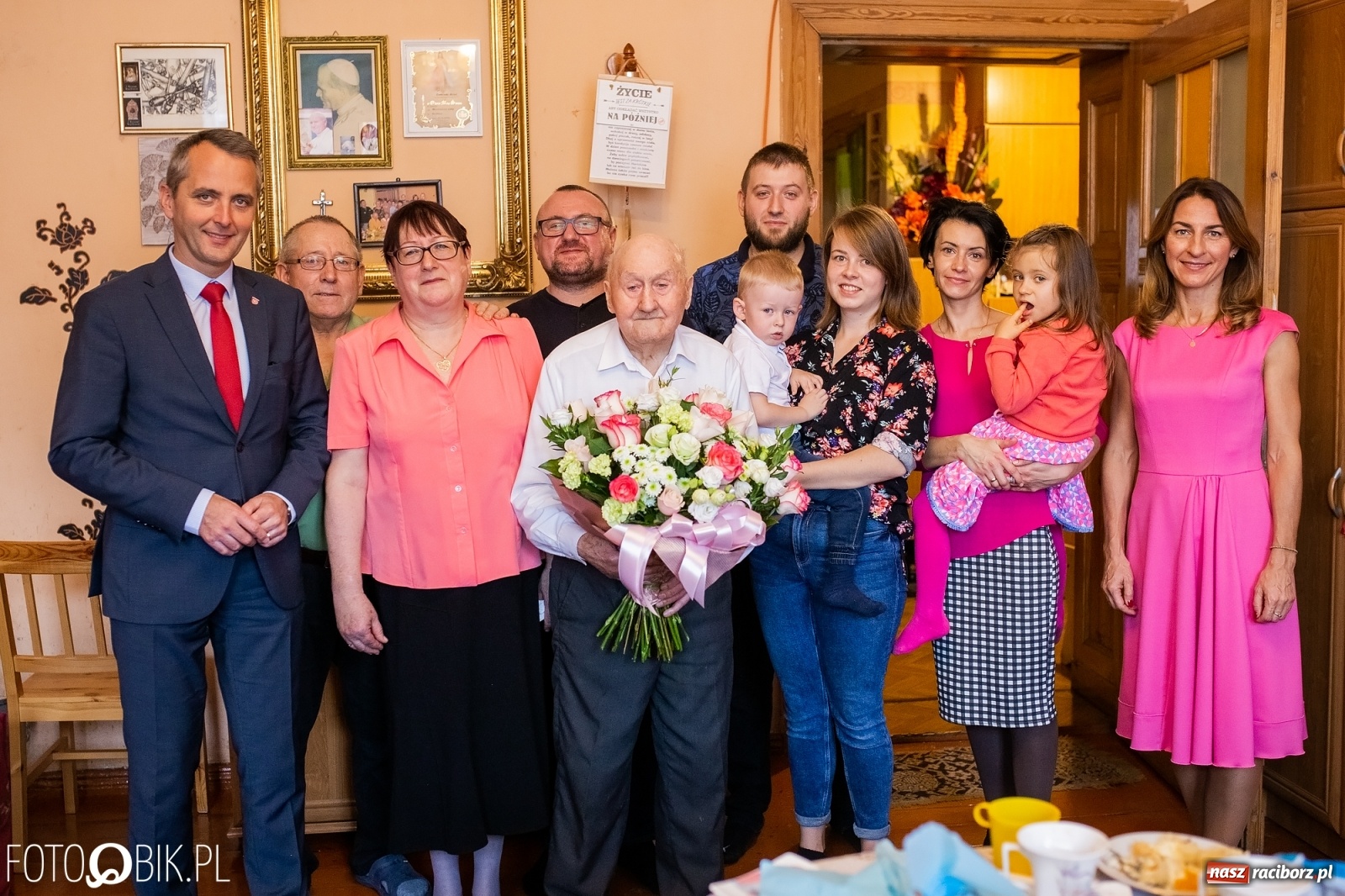 Zdjęcie w galerii na portalu naszraciborz.pl: Stulatek Paweł Kołek z Raciborza odebrał gratulacje od prezydenta wiadomości z regionu