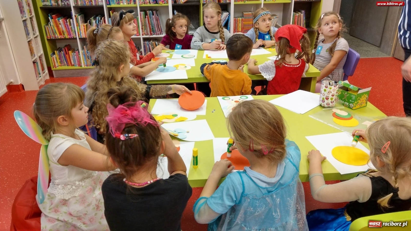 Zdjęcie w galerii na portalu naszraciborz.pl: Urodziny Kubusia Puchatka w raciborskiej bibliotece  wiadomości z regionu