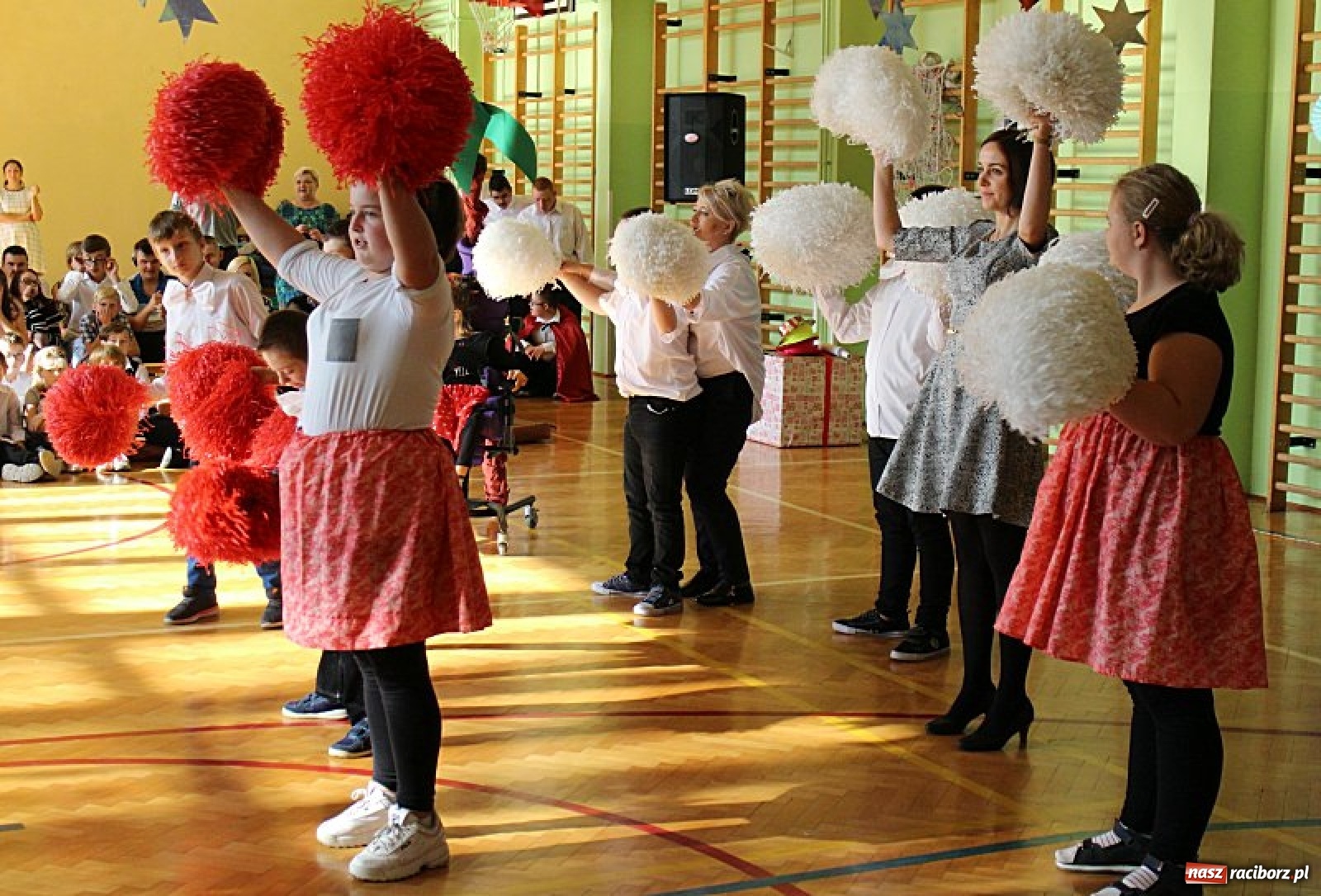 Zdjęcie w galerii na portalu naszraciborz.pl: Dzień Nauczyciela w Zespole Szkół Specjalnych wiadomości z regionu