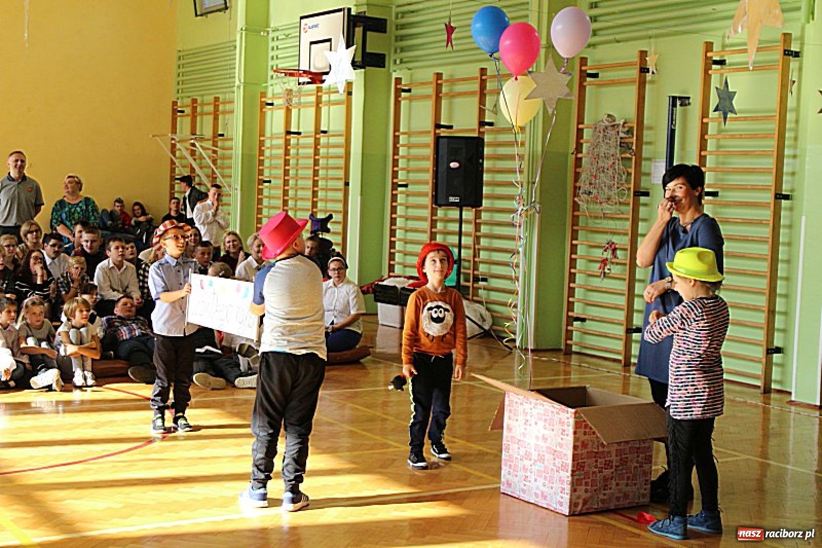 Zdjęcie w galerii na portalu naszraciborz.pl: Dzień Nauczyciela w Zespole Szkół Specjalnych wiadomości z regionu