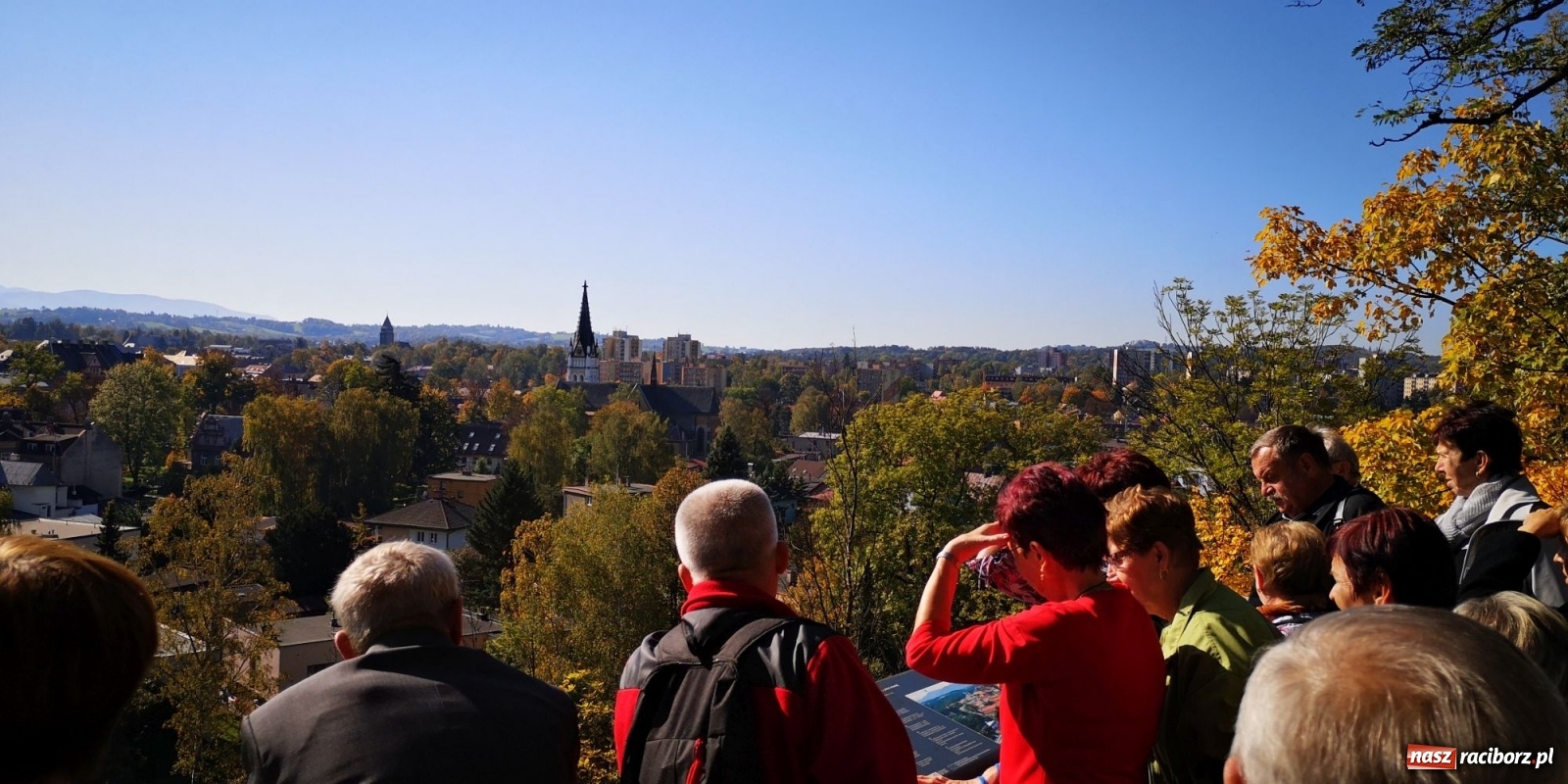 Zdjęcie w galerii na portalu naszraciborz.pl: Cieszyn ucieszył seniorów z gminy Krzanowice i Chuchelná  wiadomości z regionu