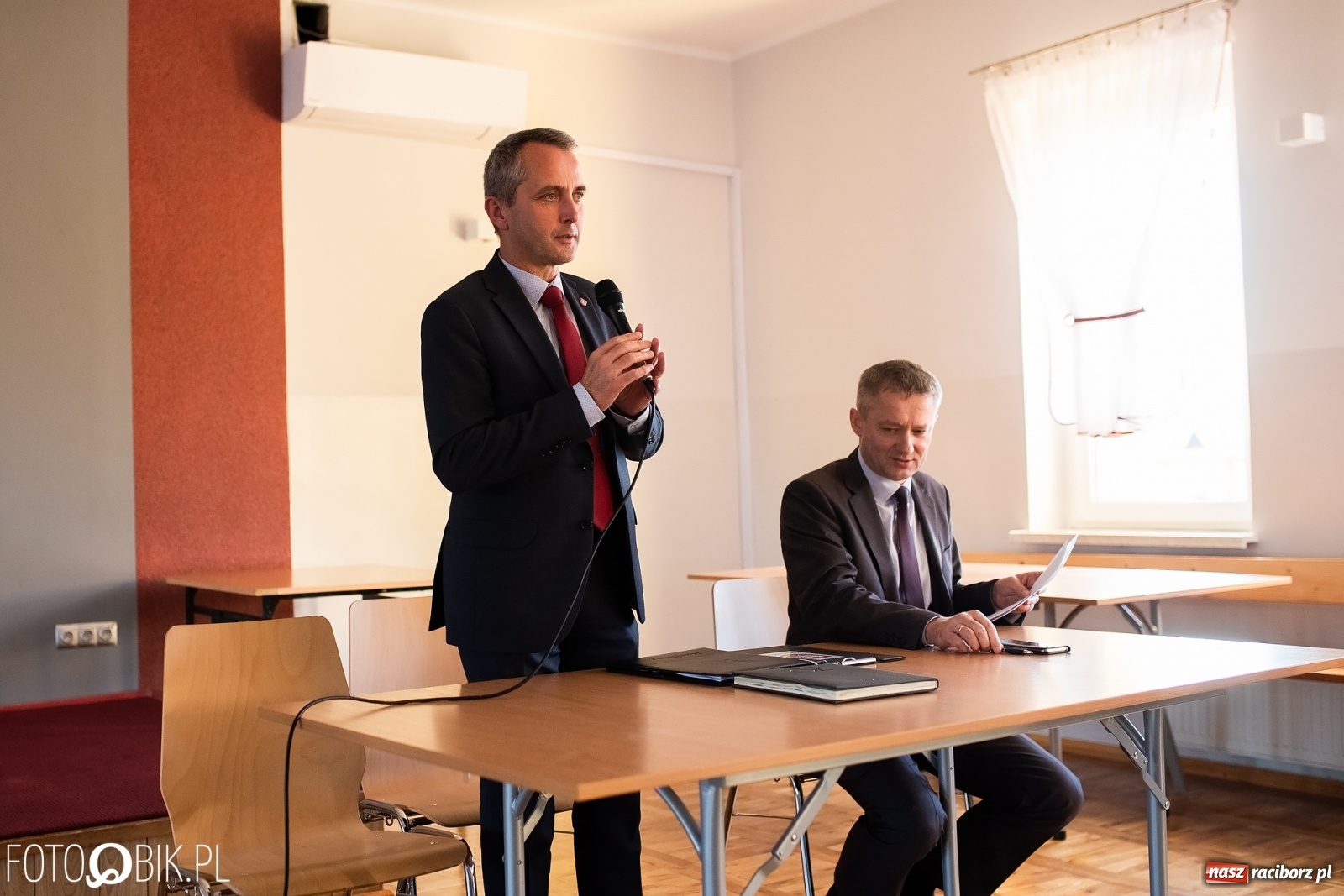 Zdjęcie w galerii na portalu naszraciborz.pl: Gaz, ekrany i rozkład jazdy. Miedonia przepytała prezydenta [FOTO i AUDIO] wiadomości z regionu