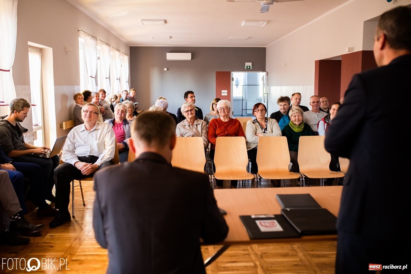 Zdjęcie w galerii na portalu naszraciborz.pl: Gaz, ekrany i rozkład jazdy. Miedonia przepytała prezydenta [FOTO i AUDIO] wiadomości z regionu