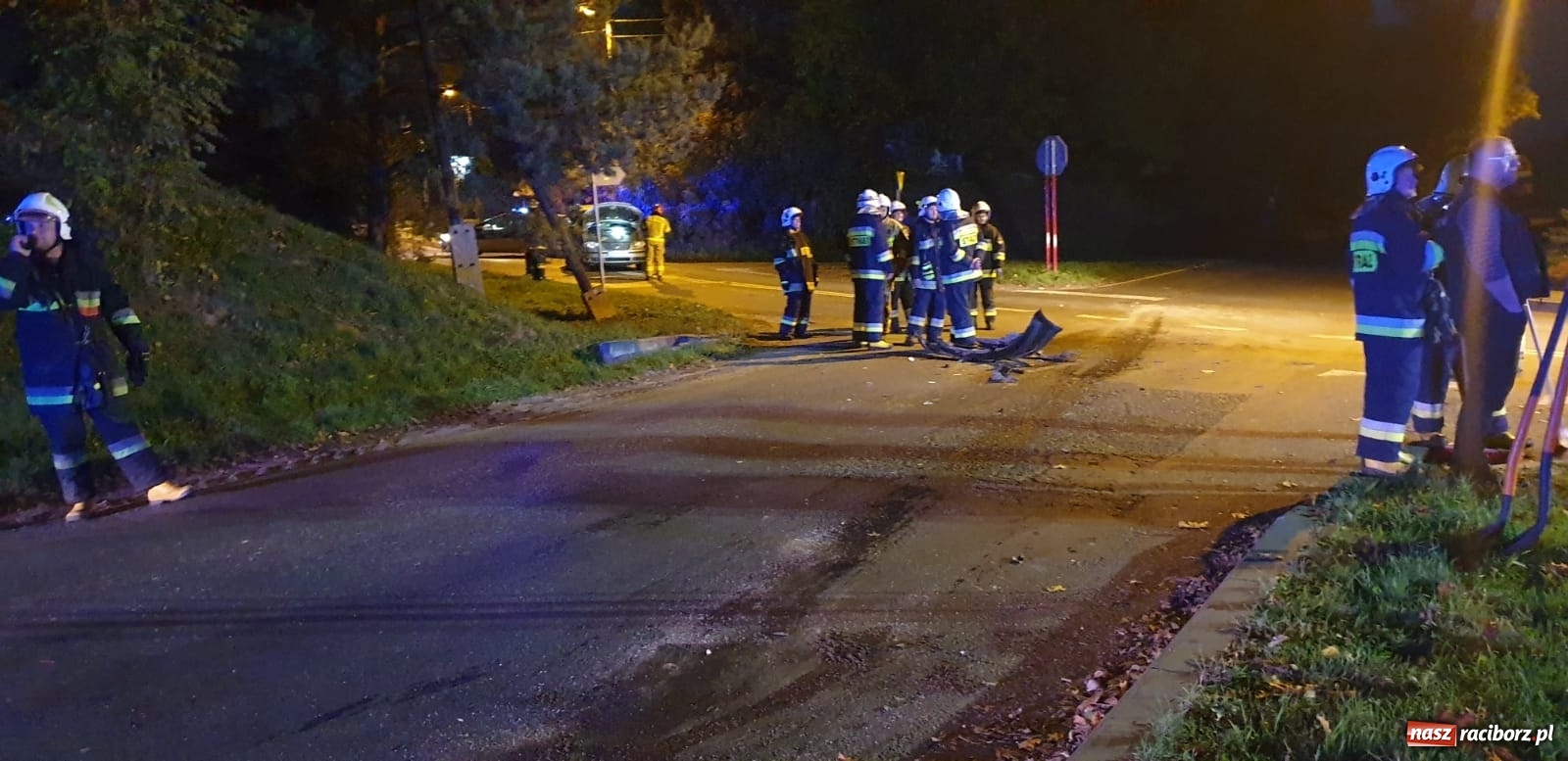 Zdjęcie w galerii na portalu naszraciborz.pl: Zderzenie dwóch volkswagenów w Pawłowie [FOTO] wiadomości z regionu