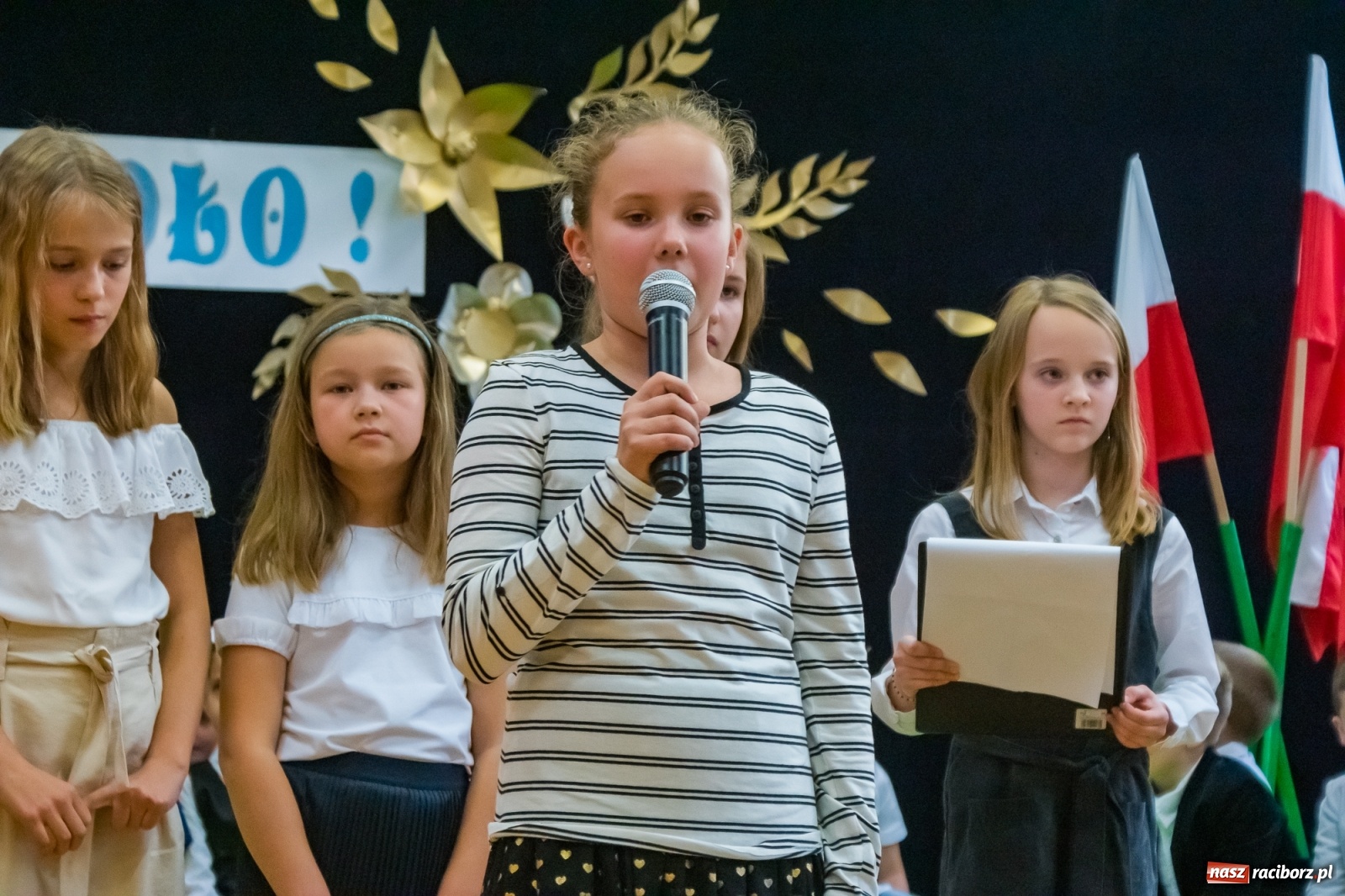 Zdjęcie w galerii na portalu naszraciborz.pl: Pierwszoklasiści dołączyli do grona uczniów SP 13 [FOTO i WIDEO] wiadomości z regionu