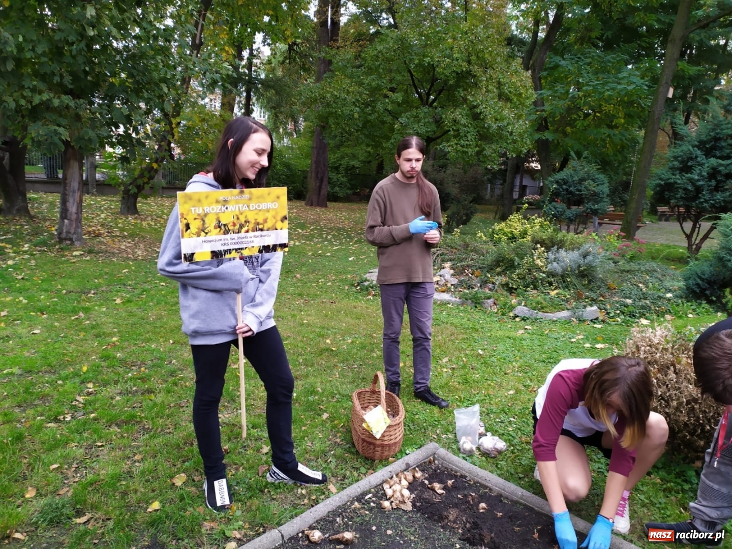 Zdjęcie w galerii na portalu naszraciborz.pl: Ośrodek dla niesłyszących przyjacielem raciborskiego hospicjum wiadomości z regionu