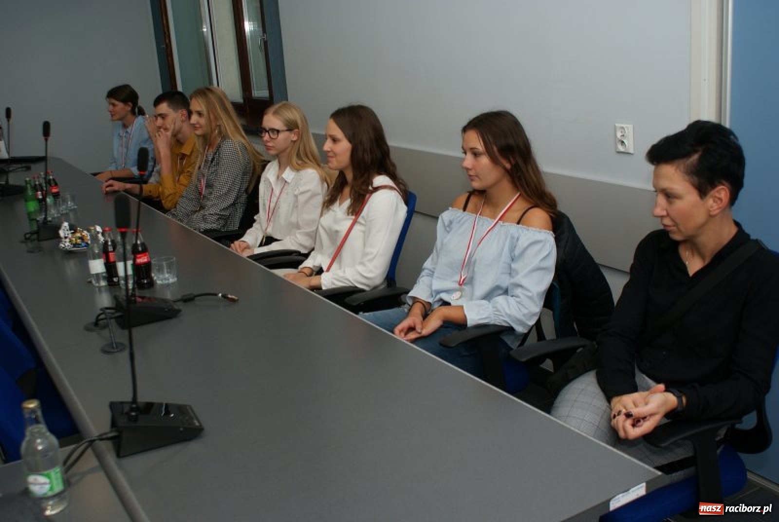 Zdjęcie w galerii na portalu naszraciborz.pl: Mistrzowie Świata ze Skazy u wiceprezydenta Michała Fity wiadomości z regionu