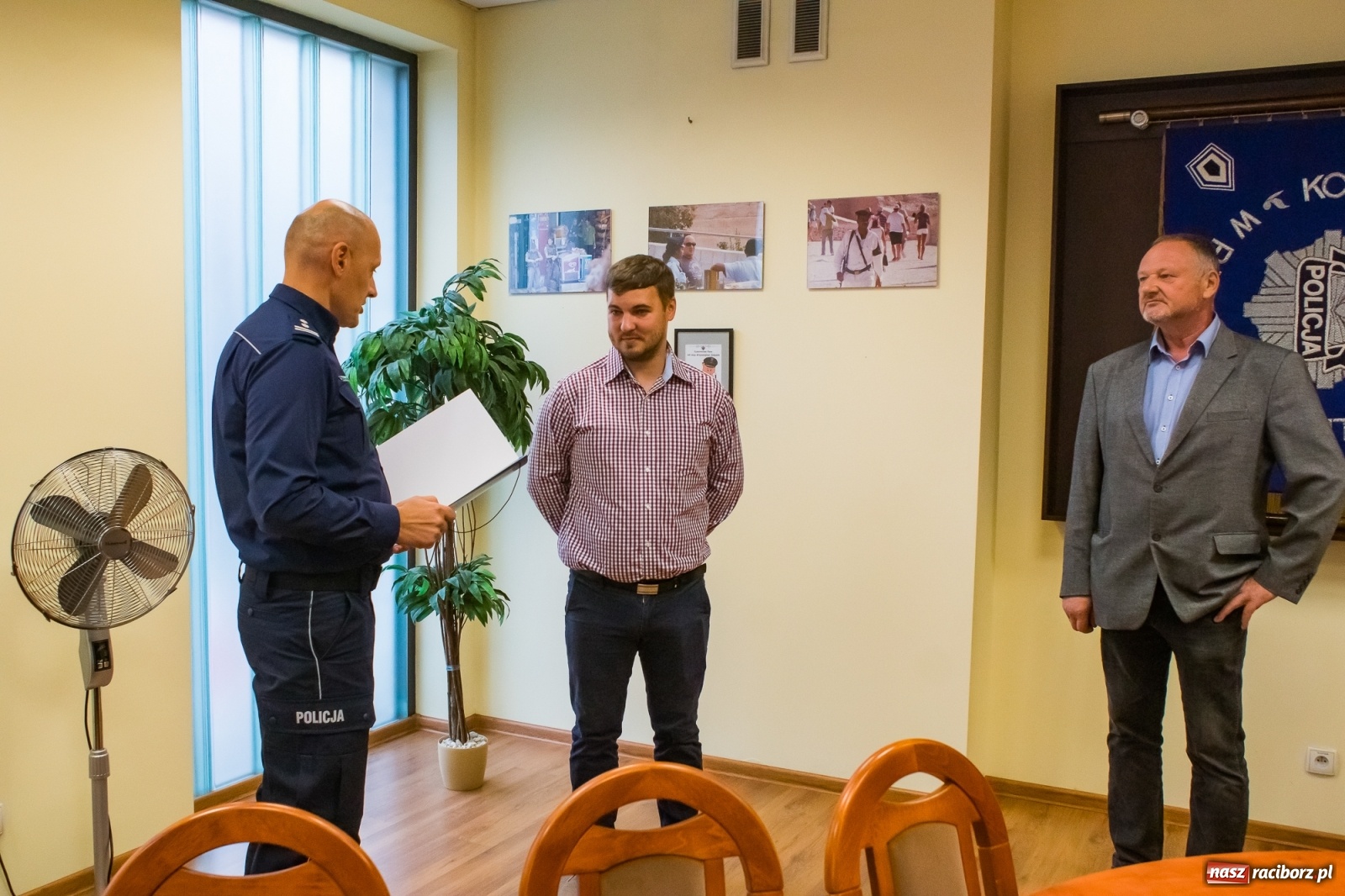 Zdjęcie w galerii na portalu naszraciborz.pl: Wzorowy obywatel i bohater. Zatrzymał sprawcę kolizji z Opawskiej wiadomości z regionu