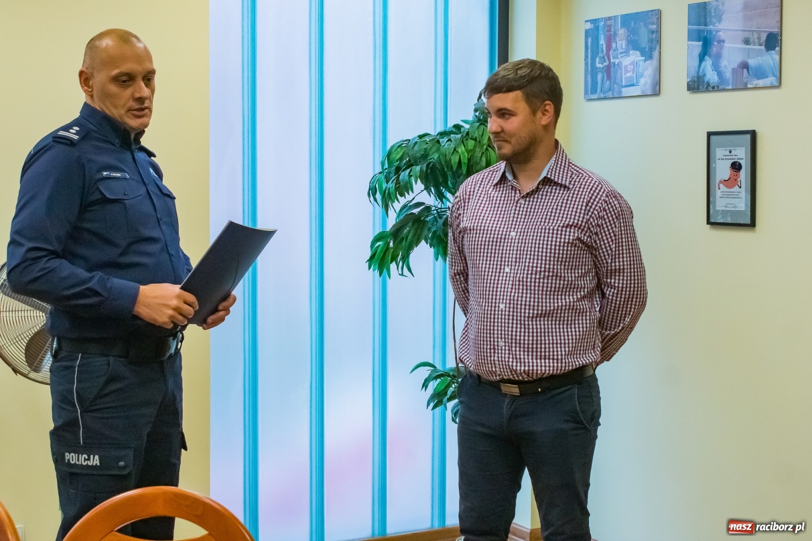 Zdjęcie w galerii na portalu naszraciborz.pl: Wzorowy obywatel i bohater. Zatrzymał sprawcę kolizji z Opawskiej wiadomości z regionu