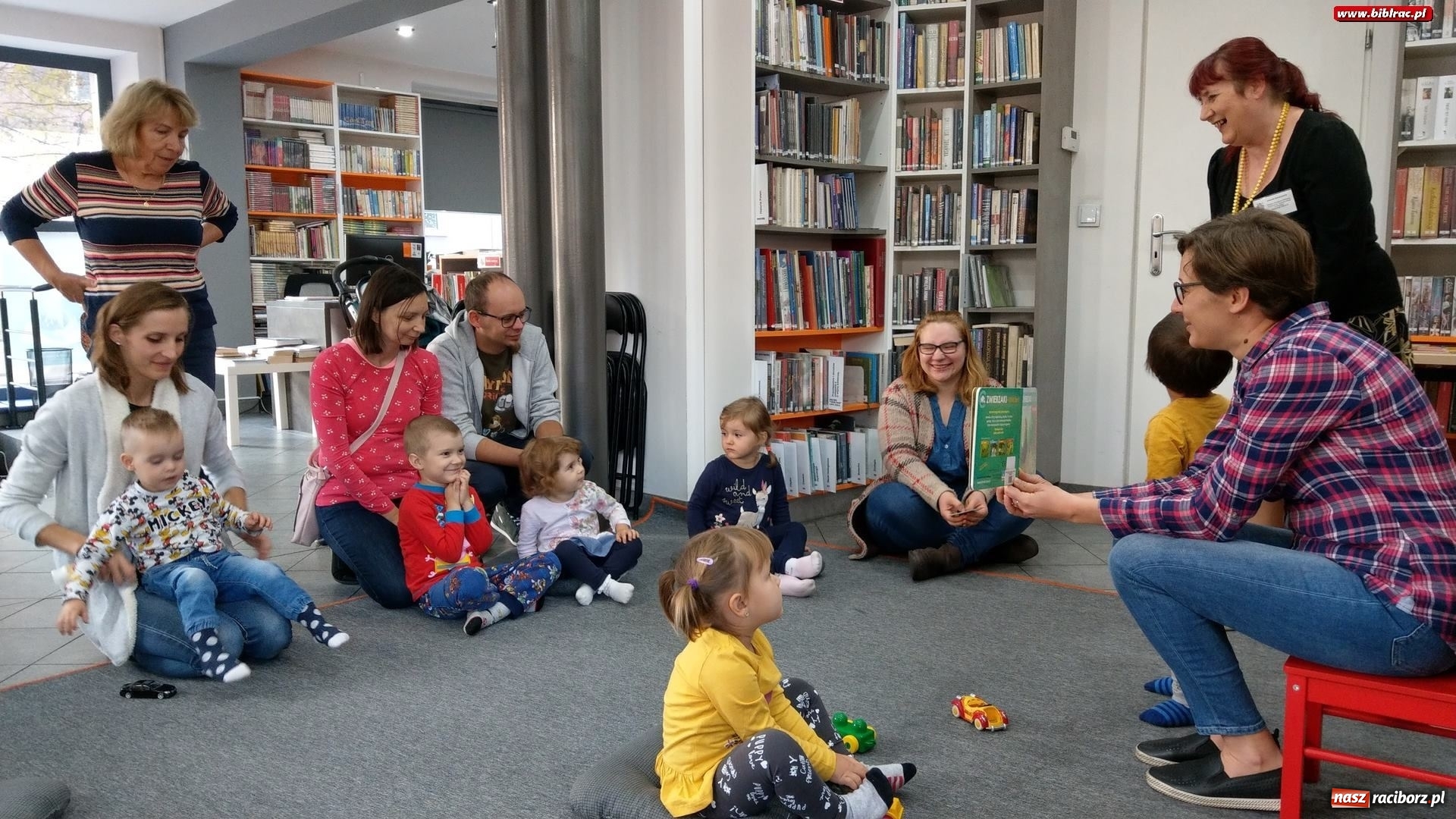 Zdjęcie w galerii na portalu naszraciborz.pl: Zwierzaki-dzieciaki w Klubie Malucha na Ostrogu wiadomości z regionu