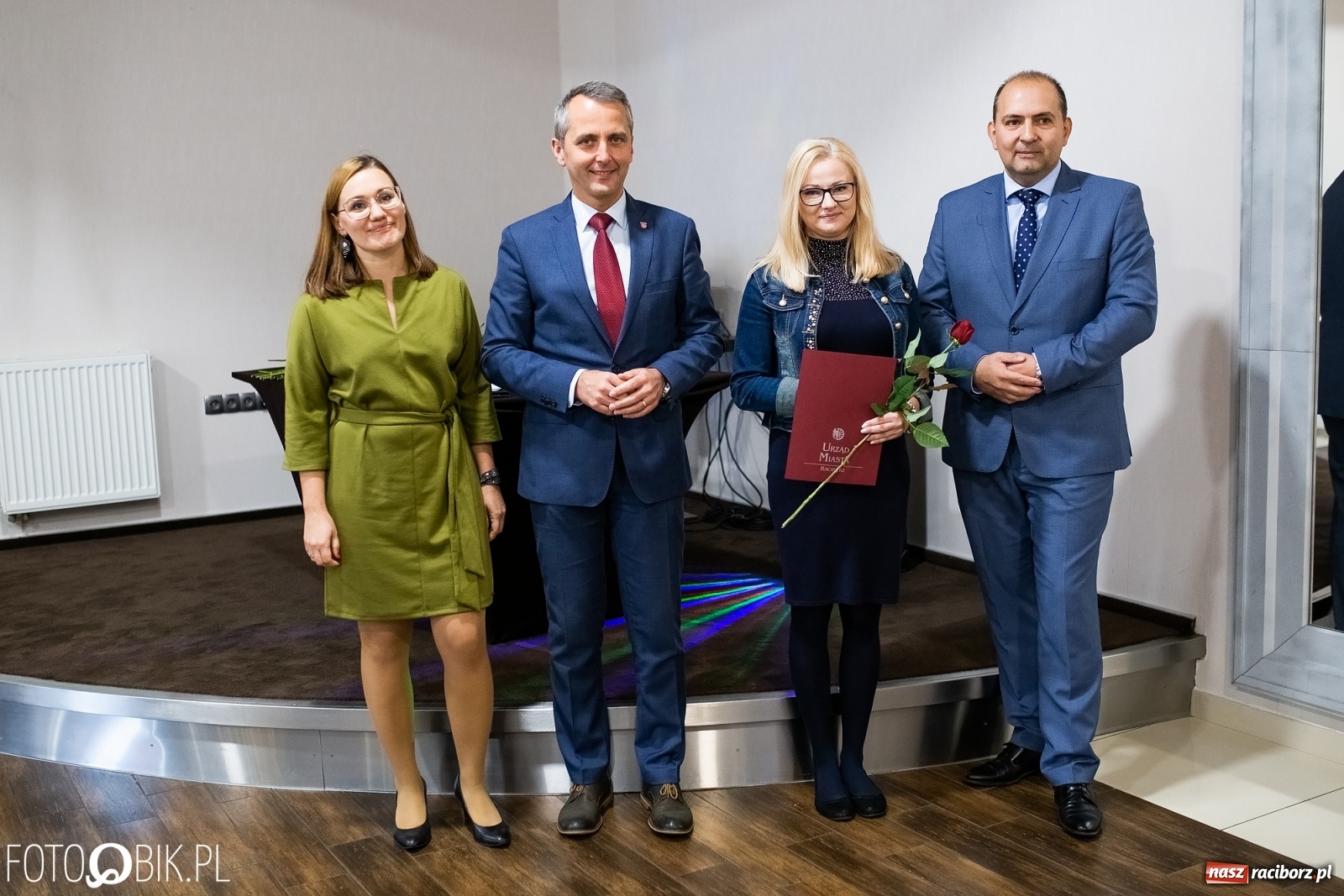 Zdjęcie w galerii na portalu naszraciborz.pl: Miejskie obchody Święta Edukacji Narodowej [FOTO] wiadomości z regionu