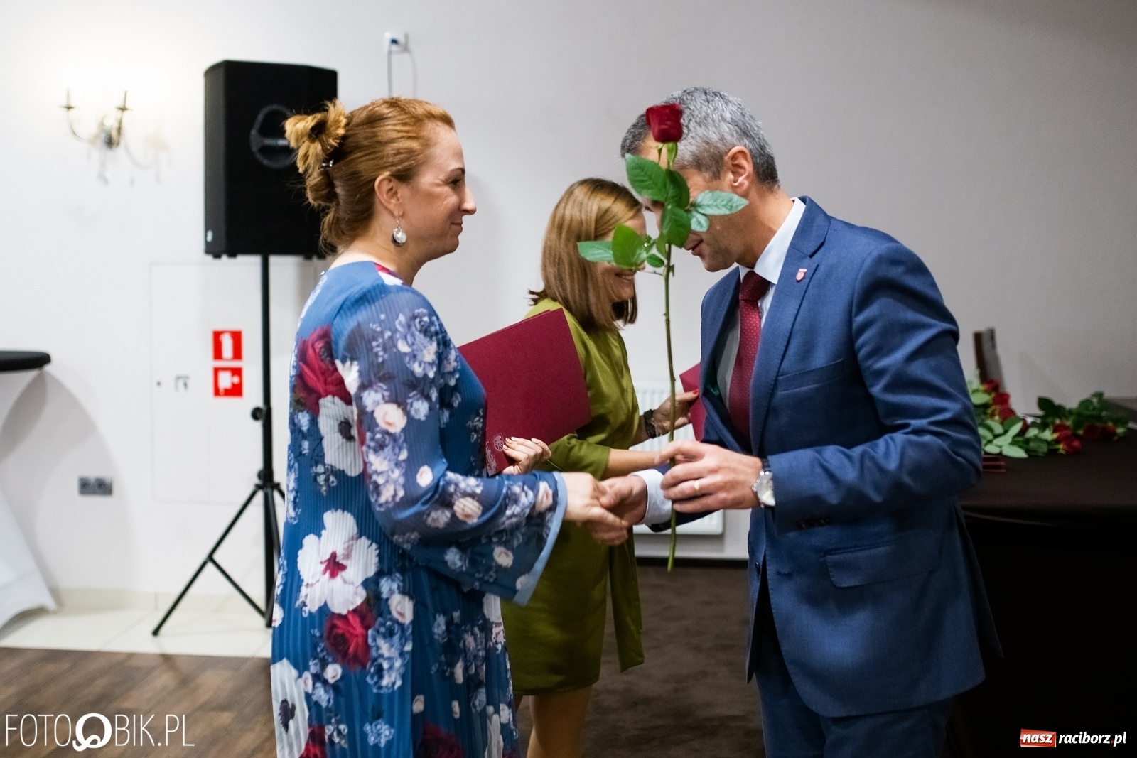 Zdjęcie w galerii na portalu naszraciborz.pl: Miejskie obchody Święta Edukacji Narodowej [FOTO] wiadomości z regionu