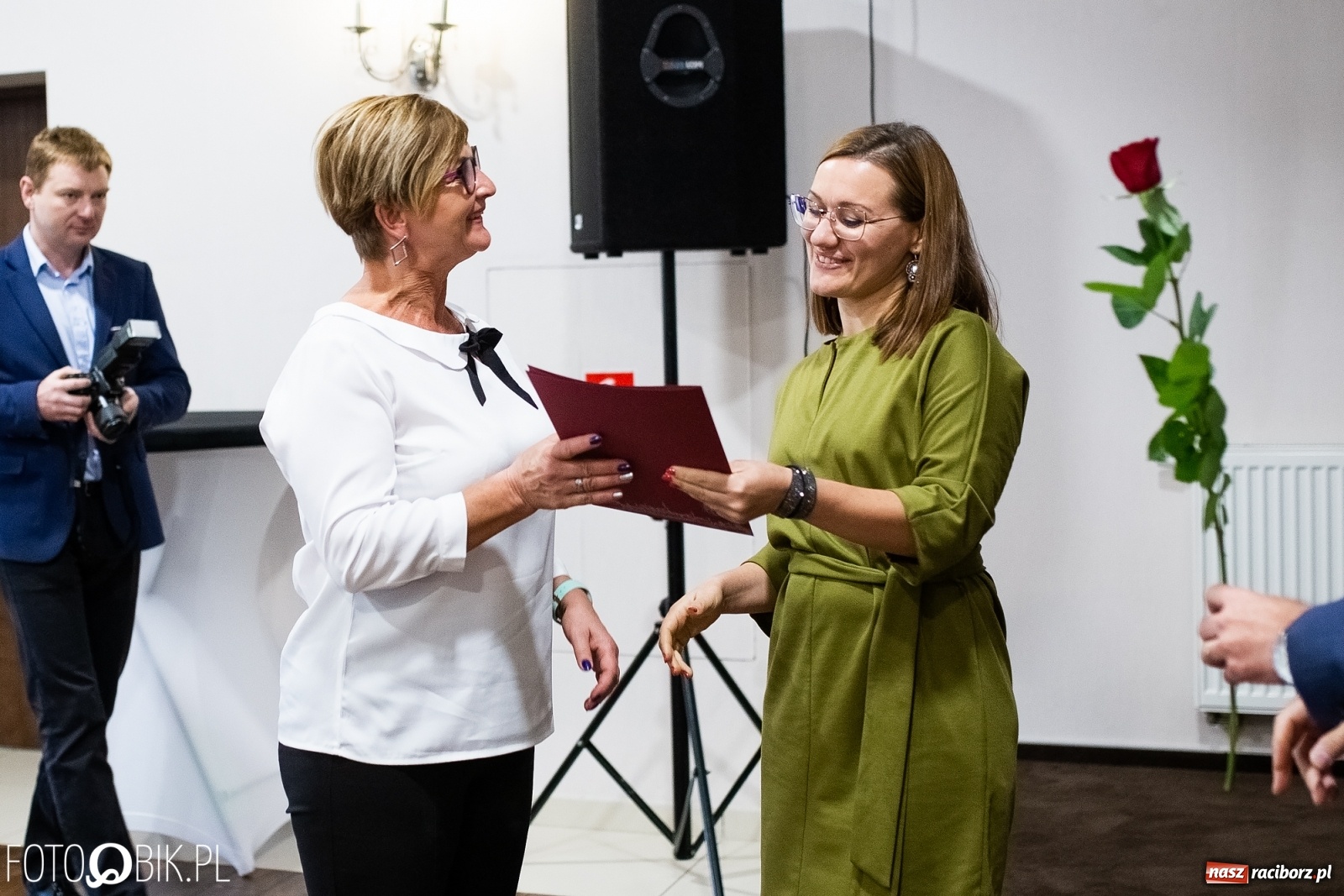 Zdjęcie w galerii na portalu naszraciborz.pl: Miejskie obchody Święta Edukacji Narodowej [FOTO] wiadomości z regionu