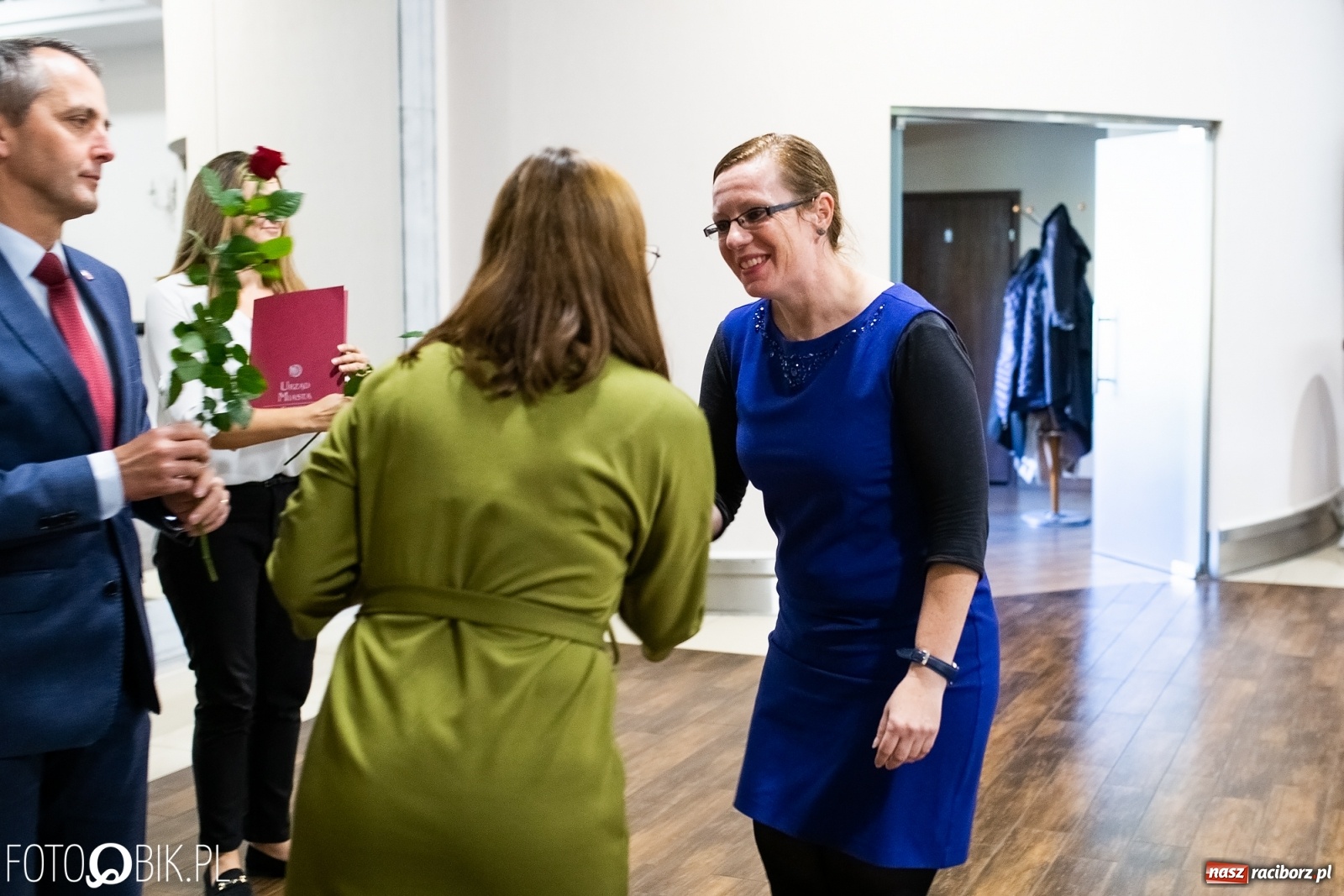 Zdjęcie w galerii na portalu naszraciborz.pl: Miejskie obchody Święta Edukacji Narodowej [FOTO] wiadomości z regionu