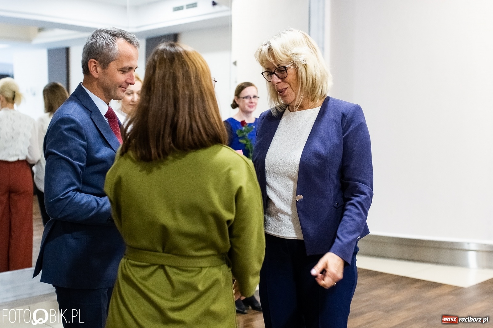 Zdjęcie w galerii na portalu naszraciborz.pl: Miejskie obchody Święta Edukacji Narodowej [FOTO] wiadomości z regionu
