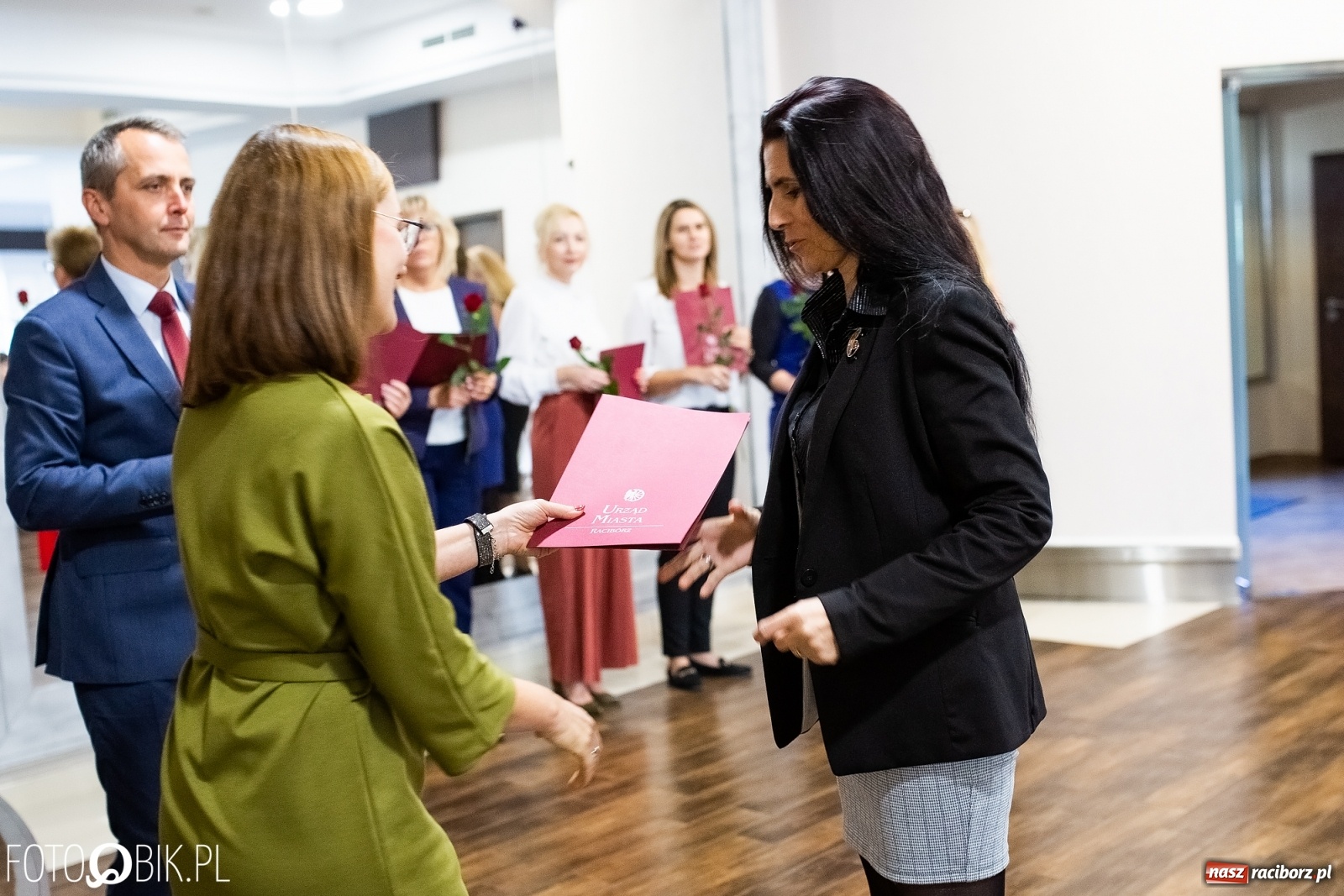 Zdjęcie w galerii na portalu naszraciborz.pl: Miejskie obchody Święta Edukacji Narodowej [FOTO] wiadomości z regionu