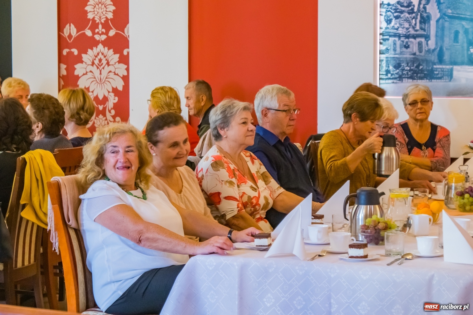 Zdjęcie w galerii na portalu naszraciborz.pl: Seniorzy świętowali w Raciborskiej [FOTO] wiadomości z regionu
