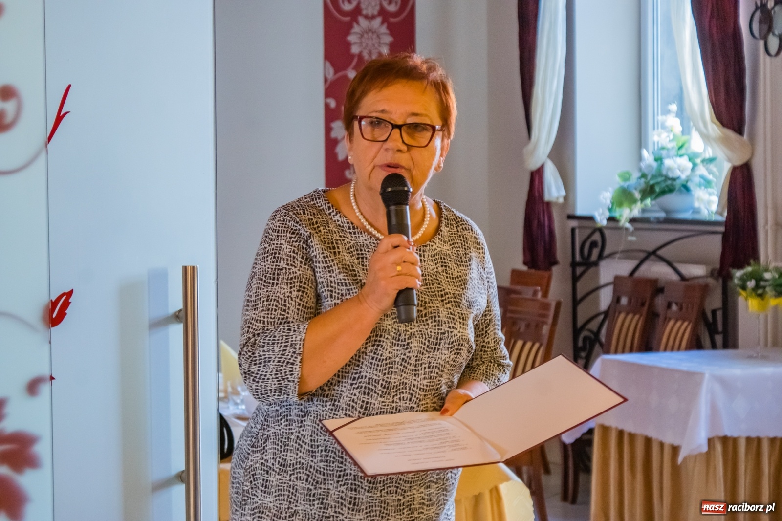 Zdjęcie w galerii na portalu naszraciborz.pl: Seniorzy świętowali w Raciborskiej [FOTO] wiadomości z regionu