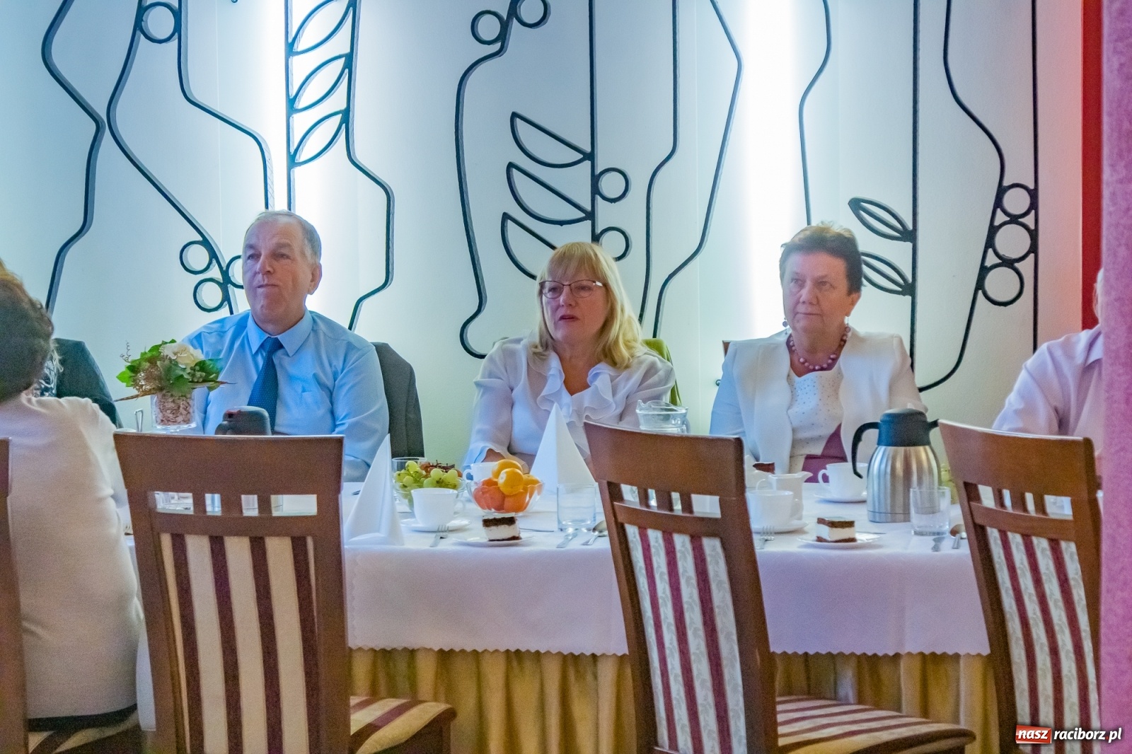 Zdjęcie w galerii na portalu naszraciborz.pl: Seniorzy świętowali w Raciborskiej [FOTO] wiadomości z regionu