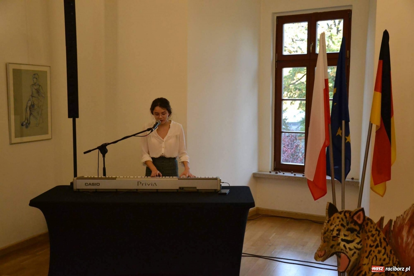 Zdjęcie w galerii na portalu naszraciborz.pl: Młodzieżowy Tydzień Sztuki - wernisaż na Zamku Piastowskim wiadomości z regionu