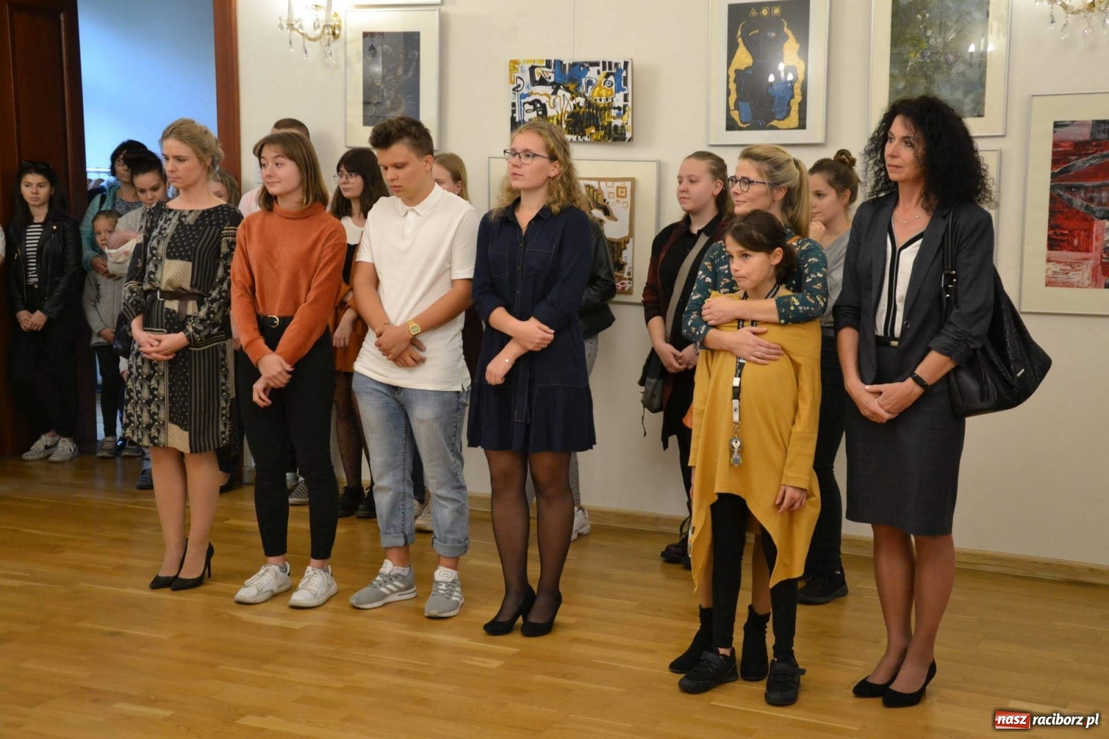 Zdjęcie w galerii na portalu naszraciborz.pl: Młodzieżowy Tydzień Sztuki - wernisaż na Zamku Piastowskim wiadomości z regionu