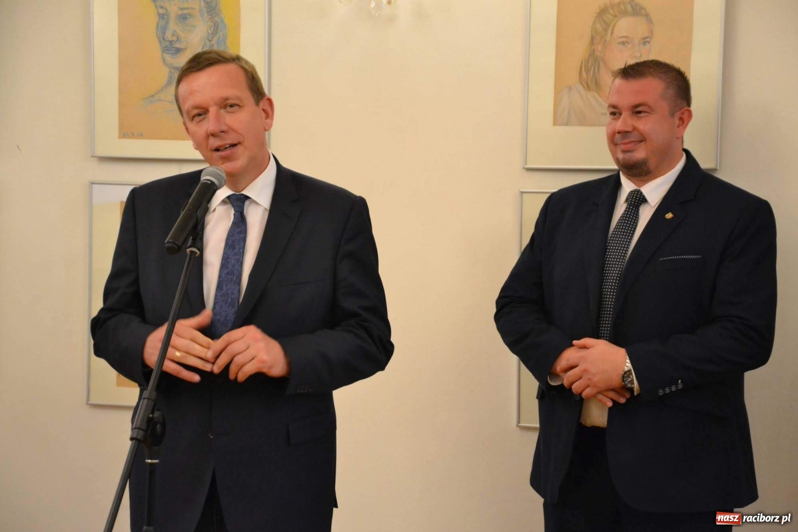 Zdjęcie w galerii na portalu naszraciborz.pl: Młodzieżowy Tydzień Sztuki - wernisaż na Zamku Piastowskim wiadomości z regionu