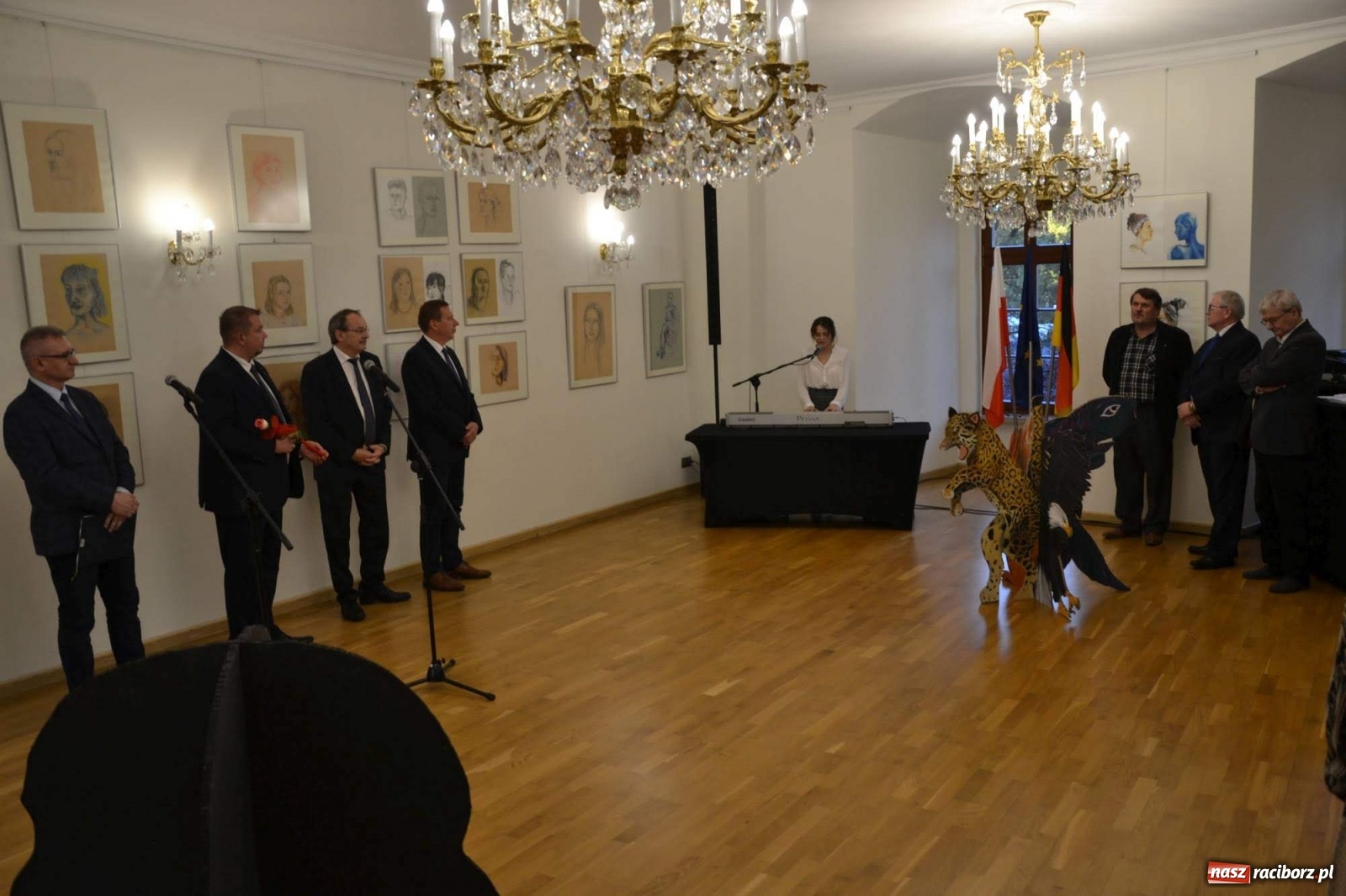 Zdjęcie w galerii na portalu naszraciborz.pl: Młodzieżowy Tydzień Sztuki - wernisaż na Zamku Piastowskim wiadomości z regionu