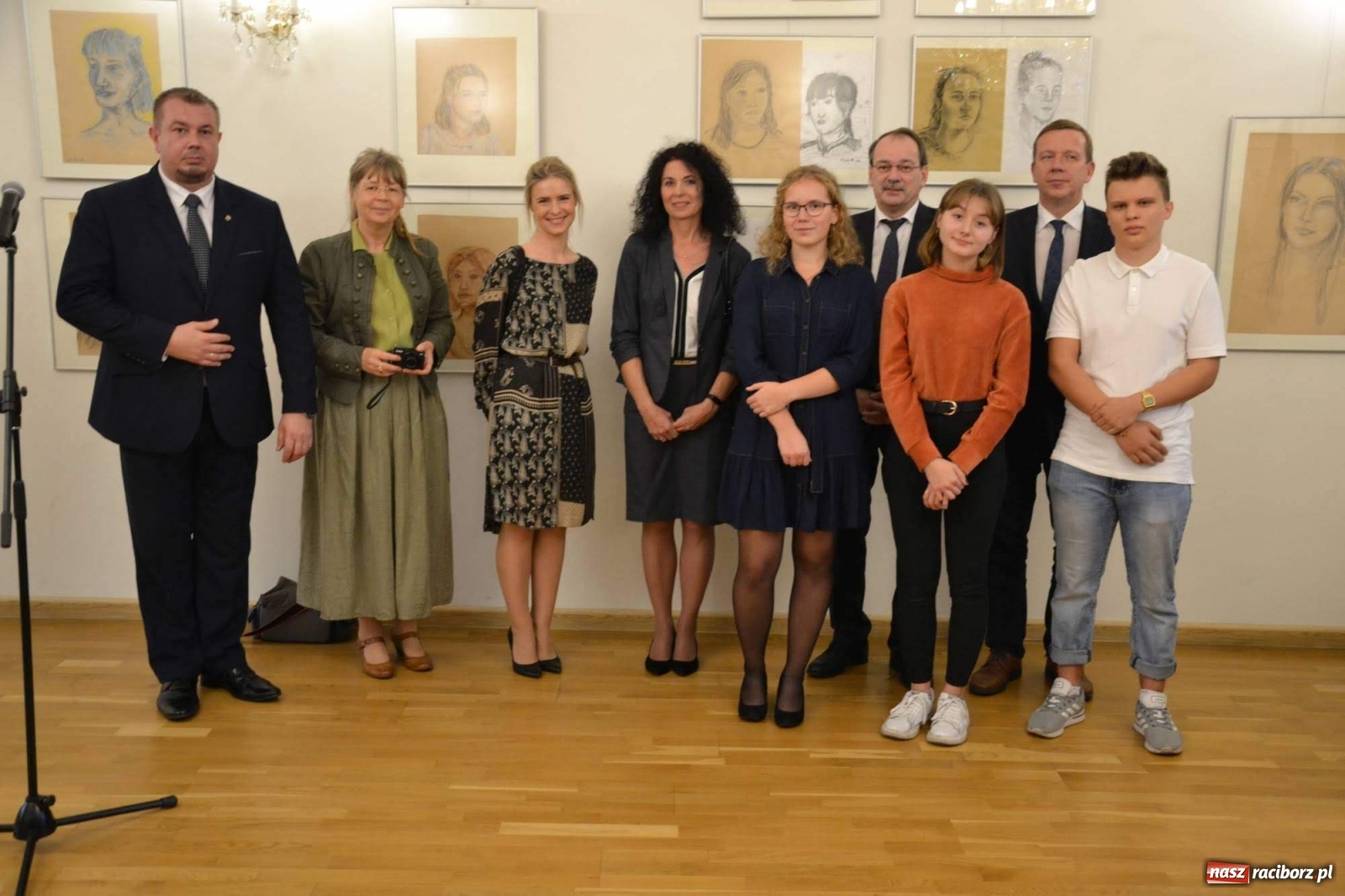 Zdjęcie w galerii na portalu naszraciborz.pl: Młodzieżowy Tydzień Sztuki - wernisaż na Zamku Piastowskim wiadomości z regionu