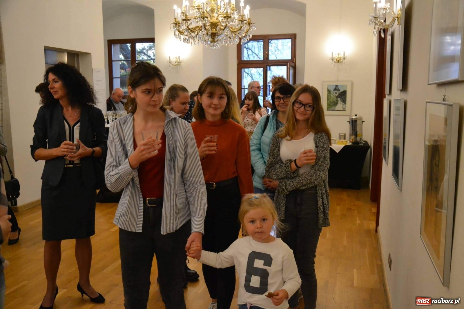 Zdjęcie w galerii na portalu naszraciborz.pl: Młodzieżowy Tydzień Sztuki - wernisaż na Zamku Piastowskim wiadomości z regionu