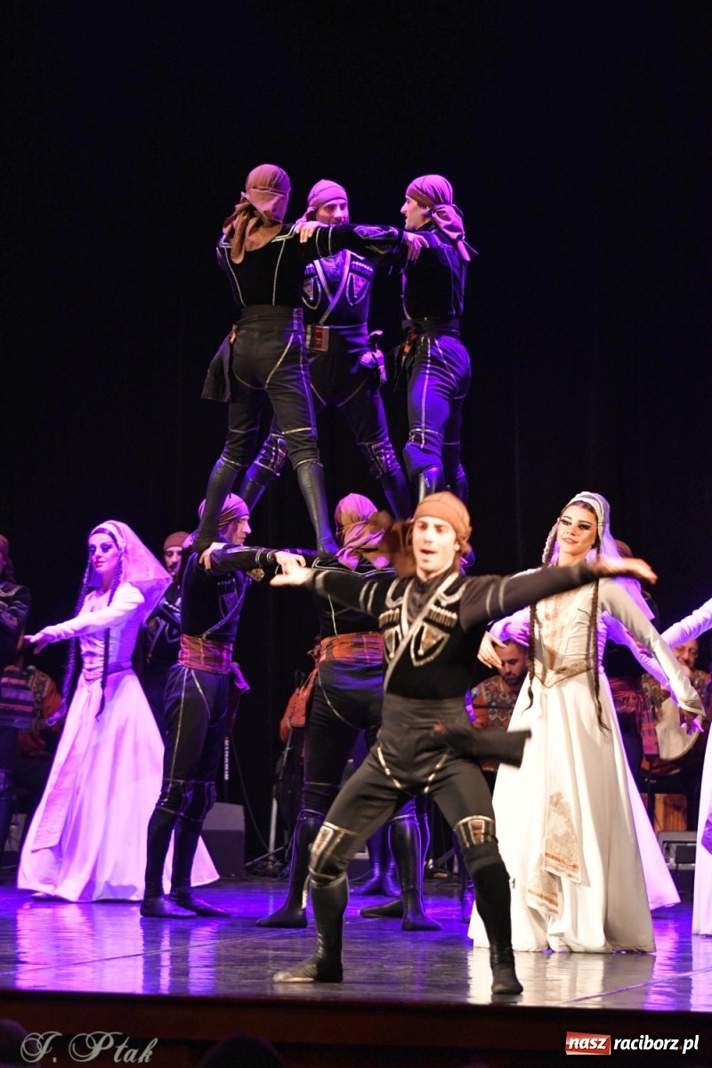 Zdjęcie w galerii na portalu naszraciborz.pl: Narodowa Perła Gruzji na deskach RCK  wiadomości z regionu