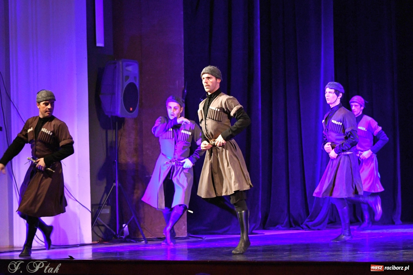 Zdjęcie w galerii na portalu naszraciborz.pl: Narodowa Perła Gruzji na deskach RCK  wiadomości z regionu